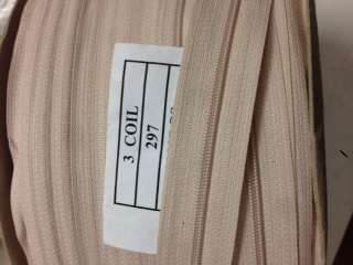 #2.5 Nylon Zipper - Tan